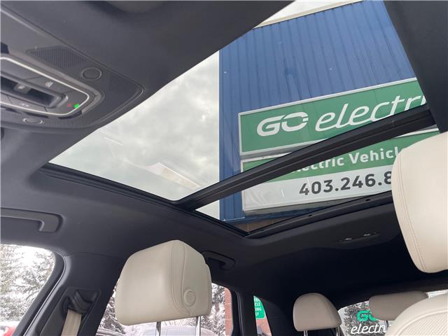 2019 Audi e-tron 55 Technik (Stk: R-19AUEGRA3966) in Calgary - Image 15 of 15