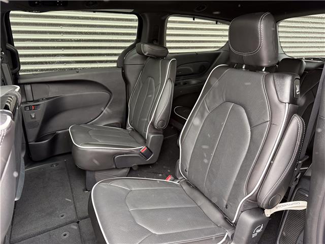 2026 Chrysler Pacifica Limited (Stk: 26089) in London - Image 13 of 32