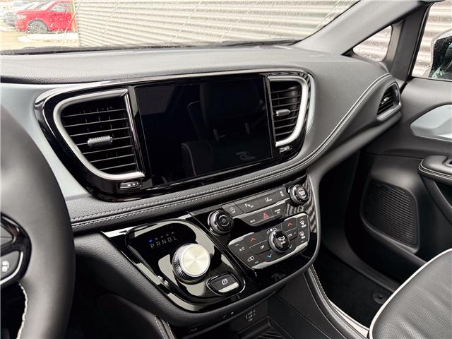 2026 Chrysler Pacifica Limited (Stk: 26089) in London - Image 21 of 32