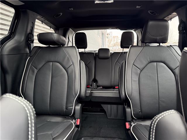 2026 Chrysler Pacifica Limited (Stk: 26089) in London - Image 16 of 32