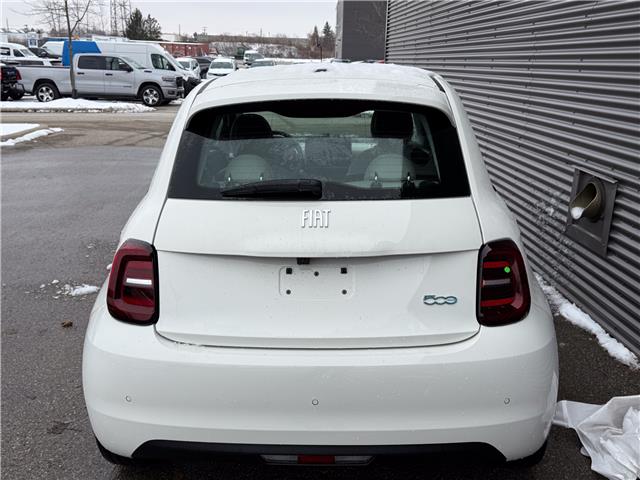 2025 Fiat 500e Base (Stk: F25014) in London - Image 5 of 18