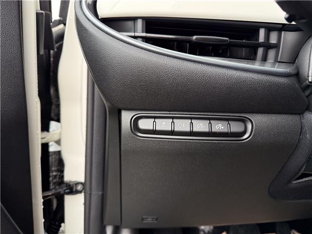 2025 Fiat 500e Base (Stk: F25014) in London - Image 15 of 18