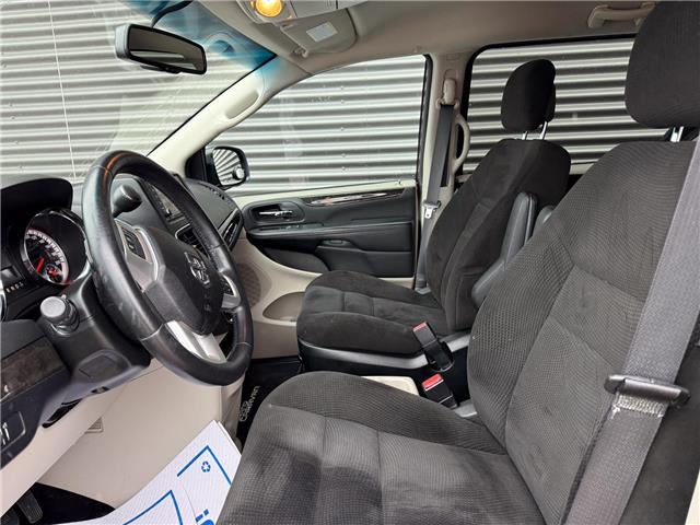 2016 Dodge Grand Caravan SE/SXT (Stk: 25501A) in London - Image 10 of 28