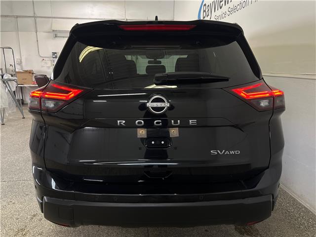 2024 Nissan Rogue SV Moonroof (Stk: 43256J) in Belleville - Image 6 of 23