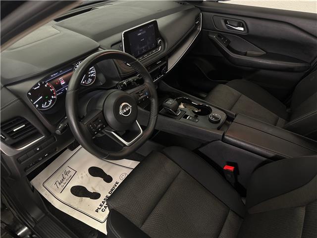 2024 Nissan Rogue SV Moonroof (Stk: 43256J) in Belleville - Image 13 of 23