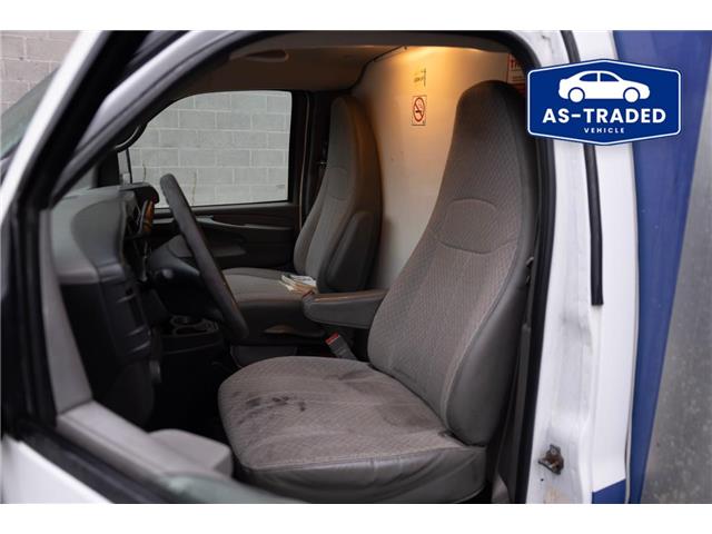 2015 GMC Savana Cutaway 3500 1WT (Stk: R27857A) in Ottawa - Image 8 of 12 2015 GMC Savana Cutaway 3500 1WT (Stk: R27857A) in Ottawa - Image 8 of 12