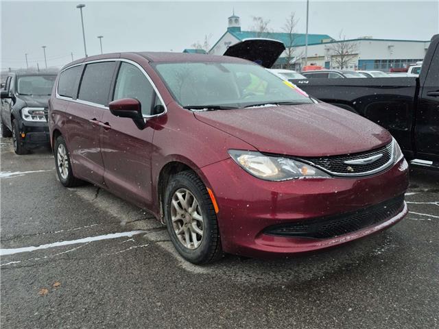 2022 Chrysler Grand Caravan SXT (Stk: 43295J) in Belleville - Image 1 of 3