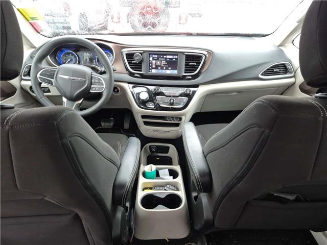 2022 Chrysler Grand Caravan SXT (Stk: 43295J) in Belleville - Image 2 of 3