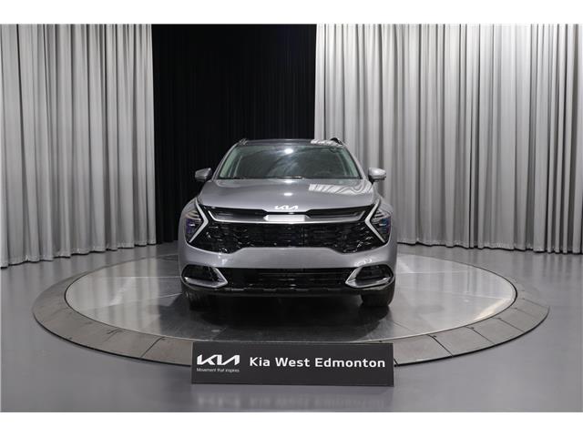 2025 Kia Sportage Plug-In Hybrid SX w/Black Interior (Stk: 26195C) in Edmonton - Image 2 of 30