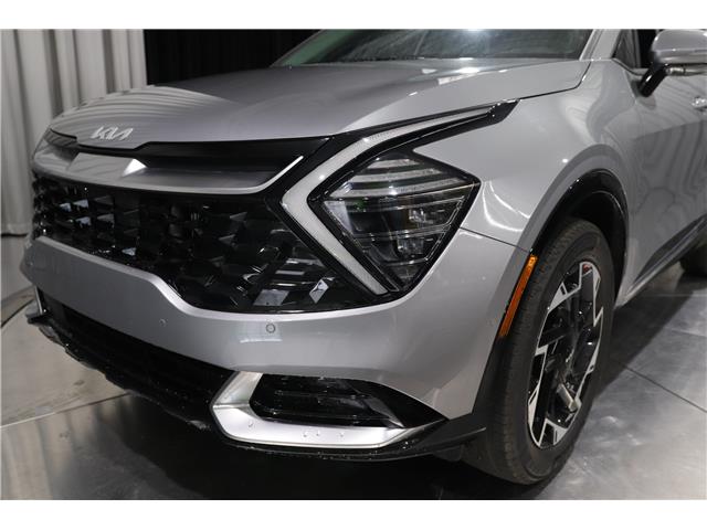 2025 Kia Sportage Plug-In Hybrid SX w/Black Interior (Stk: 26195C) in Edmonton - Image 7 of 30