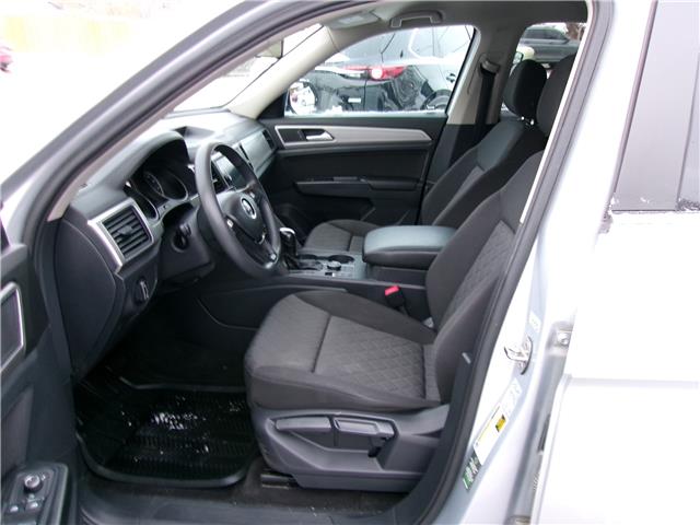 2018 Volkswagen Atlas 3.6 FSI Trendline in Kitchener - Image 11 of 25