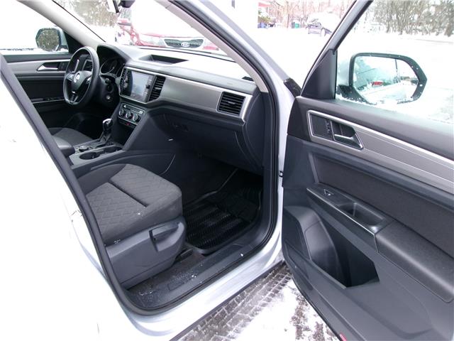 2018 Volkswagen Atlas 3.6 FSI Trendline in Kitchener - Image 21 of 25