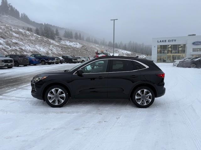 2023 Ford Escape Platinum (Stk: 5P025) in Williams Lake - Image 2 of 13