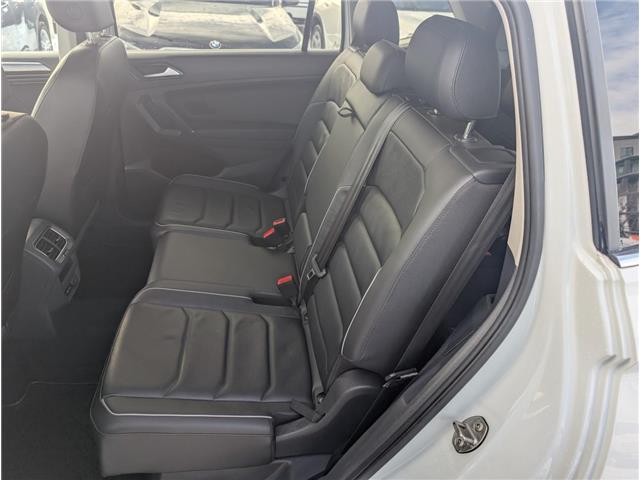 2018 Volkswagen Tiguan Highline (Stk: S-2215A) in Calgary - Image 18 of 27