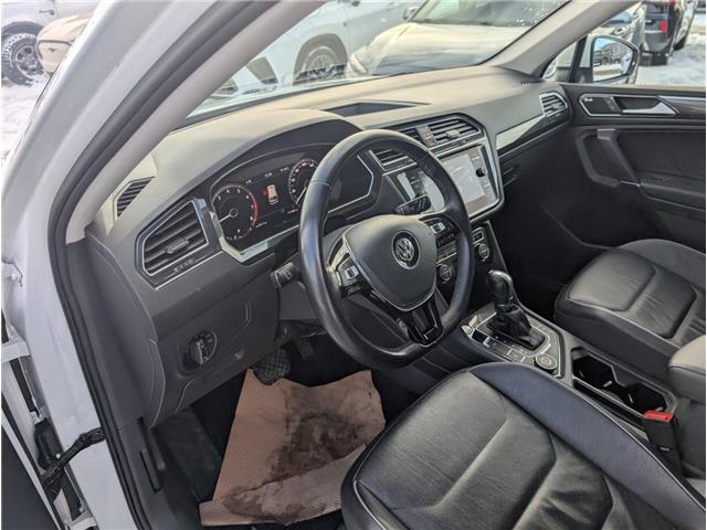 2018 Volkswagen Tiguan Highline (Stk: S-2215A) in Calgary - Image 21 of 27