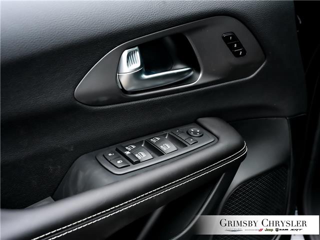 2026 Chrysler Pacifica Select (Stk: N26062) in Grimsby - Image 17 of 33