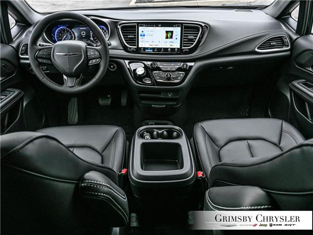 2026 Chrysler Pacifica Select (Stk: N26062) in Grimsby - Image 21 of 33