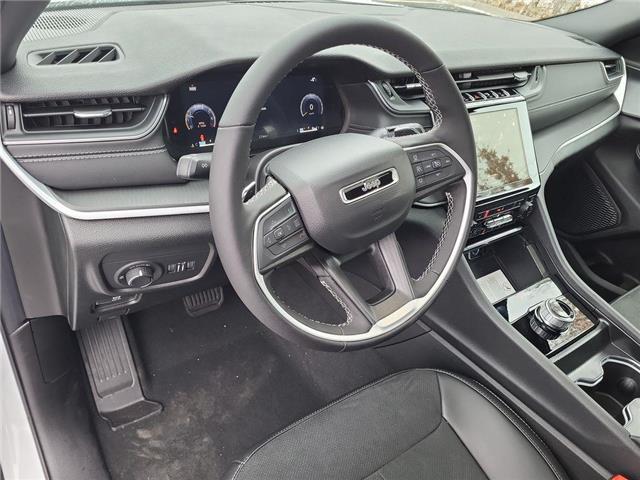 2025 Jeep Grand Cherokee L Laredo (Stk: 250446) in Windsor - Image 12 of 25