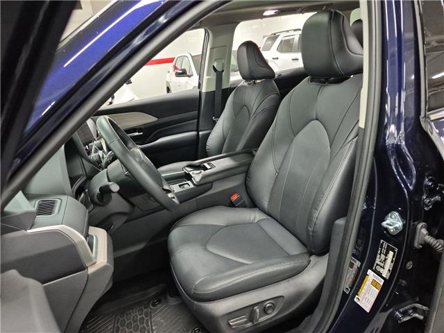 2025 Toyota Grand Highlander Limited (Stk: 10115468) in Markham - Image 11 of 36