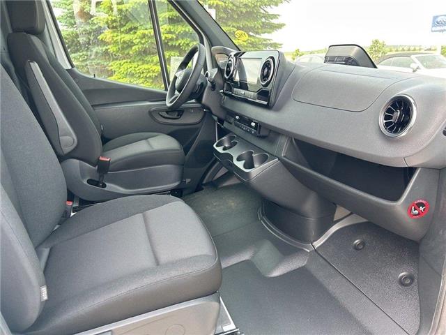 2025 Mercedes-Benz eSprinter 2500 Low Roof (Stk: 25SP028) in Innisfil - Image 13 of 16