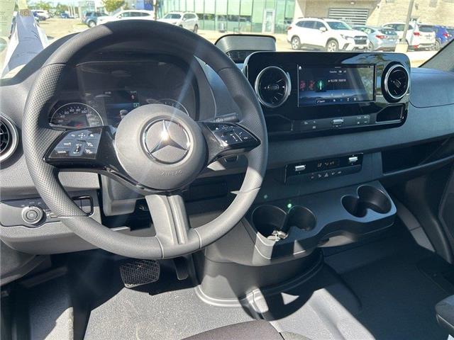 2025 Mercedes-Benz Sprinter 3500 High Roof 4-Cyl Diesel HO (Stk: 25SP040) in Innisfil - Image 11 of 16