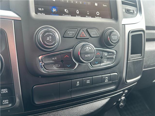 2021 RAM 1500 Classic SLT (Stk: V5327B) in Kingston - Image 22 of 24