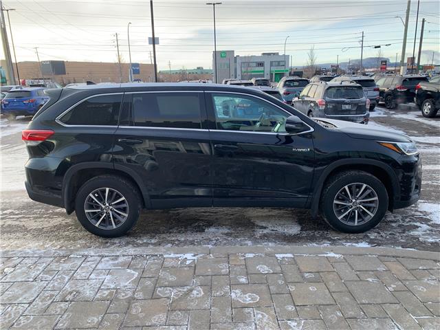 2019 Toyota Highlander Hybrid XLE (Stk: 32815A) in Thunder Bay - Image 4 of 14
