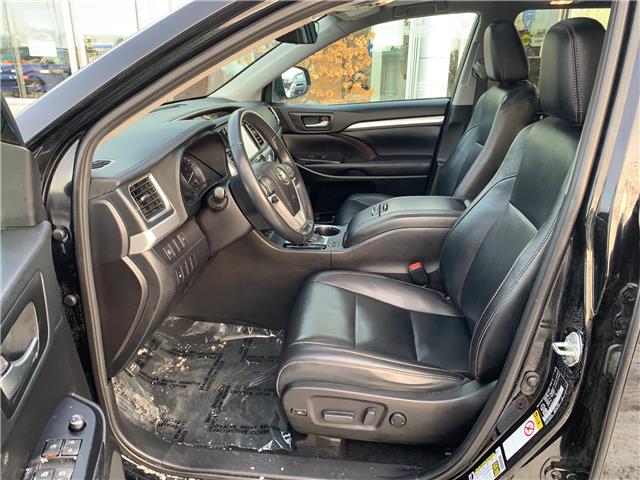 2019 Toyota Highlander Hybrid XLE (Stk: 32815A) in Thunder Bay - Image 8 of 14