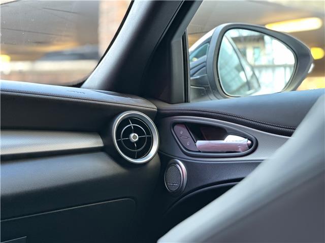 2025 Alfa Romeo Stelvio Base (Stk: 675AR) in Toronto - Image 16 of 26