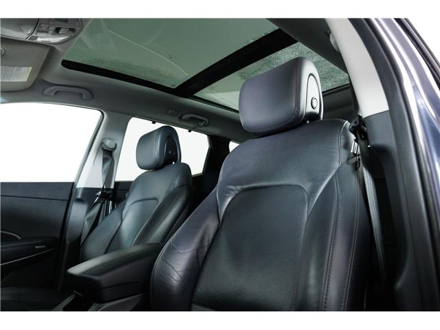 2017 Hyundai Santa Fe Sport 2.4 Luxury (Stk: X3319A) in London - Image 17 of 34