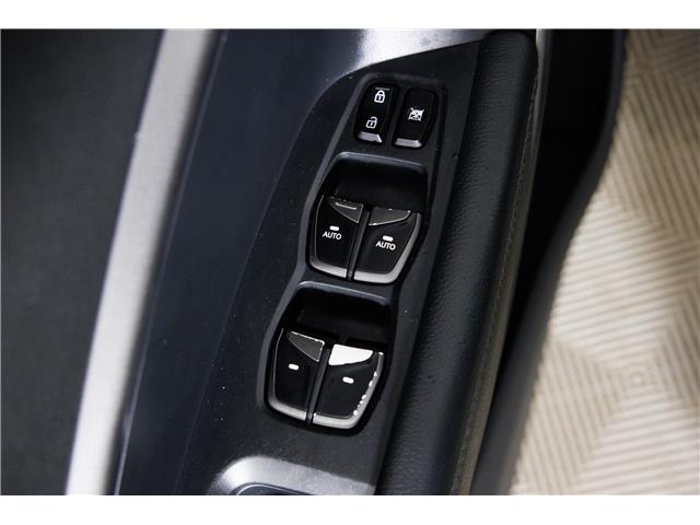 2017 Hyundai Santa Fe Sport 2.4 Luxury (Stk: X3319A) in London - Image 13 of 34