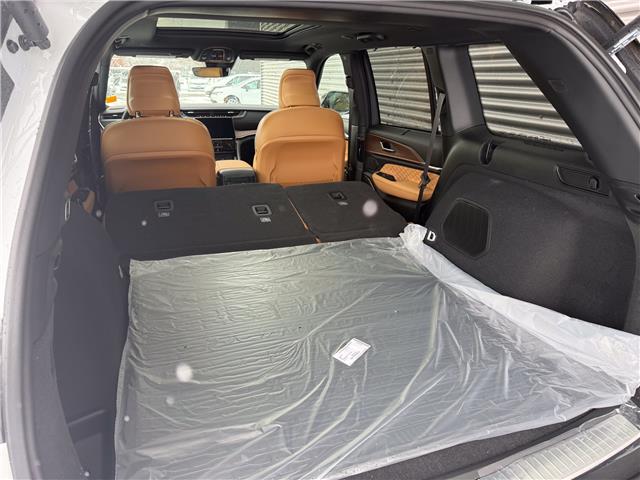 2025 Jeep Grand Cherokee Summit (Stk: 25575) in London - Image 8 of 30