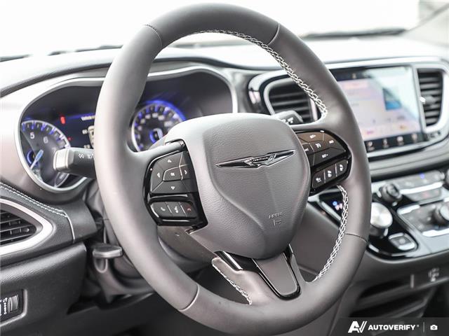 2026 Chrysler Pacifica Select (Stk: T8016) in Hamilton - Image 13 of 27