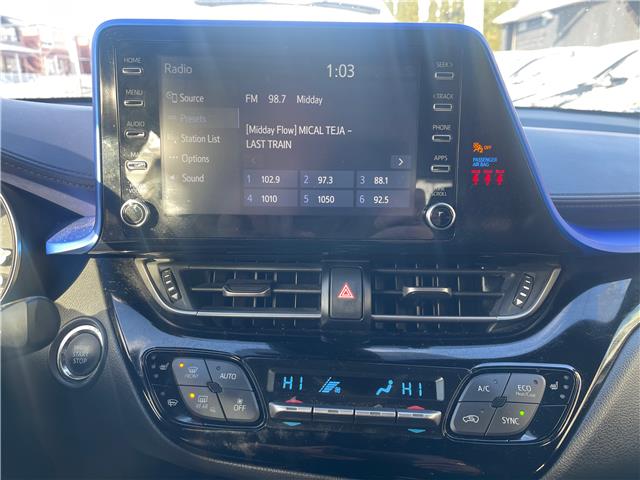 2021 Toyota C-HR XLE Premium (Stk: T102321) in Scarborough - Image 16 of 20