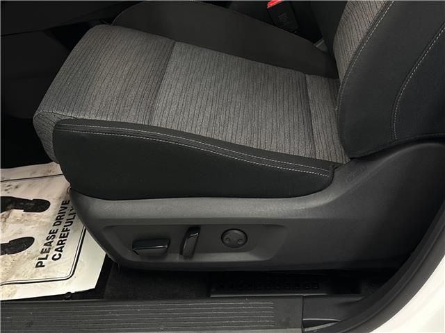2023 Nissan Rogue SV Moonroof (Stk: 43257J) in Belleville - Image 15 of 25