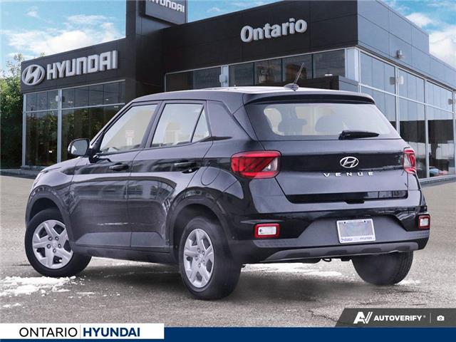 2023 Hyundai Venue ESSENTIAL (Stk: 7-1420A) in Whitby - Image 4 of 26