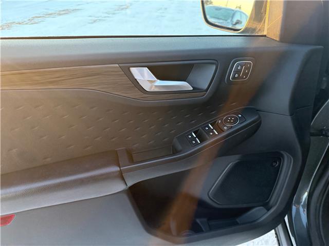 2020 Ford Escape Titanium Hybrid (Stk: 24707) in Pembroke - Image 23 of 33