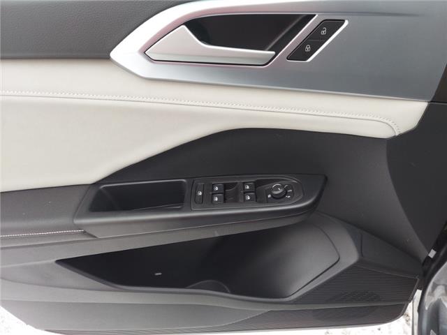 2026 Volkswagen Taos Comfortline (Stk: 260093) in Regina - Image 15 of 44