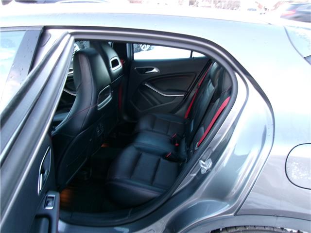 2015 Mercedes-Benz GLA-Class Base in Kitchener - Image 15 of 26