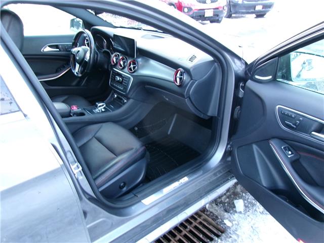 2015 Mercedes-Benz GLA-Class Base in Kitchener - Image 22 of 26