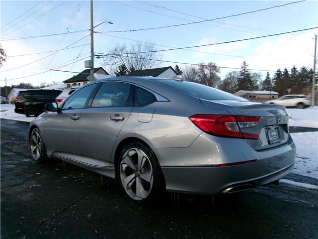 2019 Honda Accord Touring 1.5T in Kitchener - Image 6 of 27