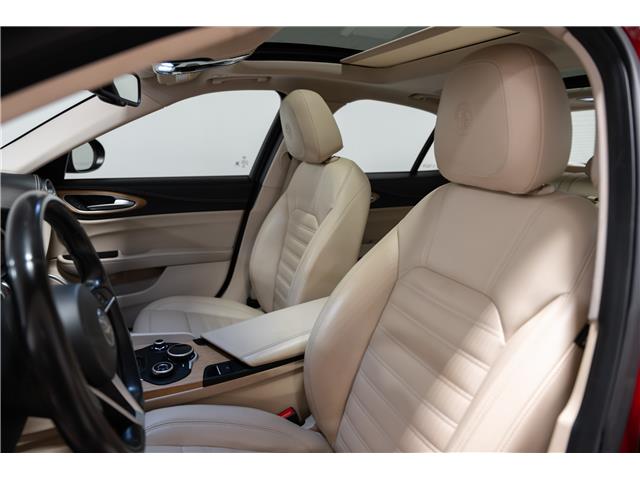 2018 Alfa Romeo Giulia ti (Stk: ARUC940) in Calgary - Image 11 of 29 2018 Alfa Romeo Giulia ti (Stk: ARUC940) in Calgary - Image 11 of 29