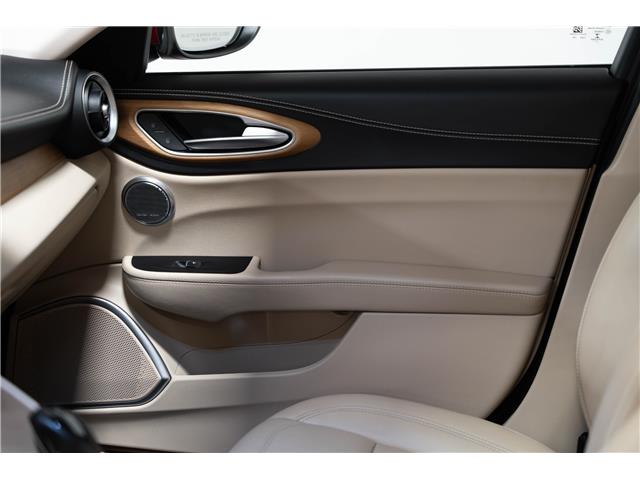 2018 Alfa Romeo Giulia ti (Stk: ARUC940) in Calgary - Image 13 of 29 2018 Alfa Romeo Giulia ti (Stk: ARUC940) in Calgary - Image 13 of 29