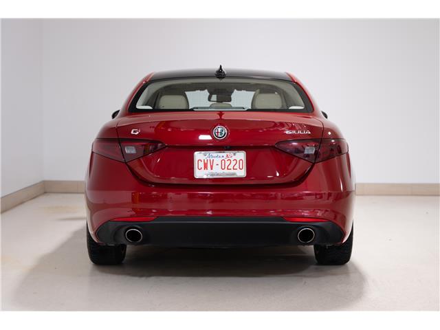 2018 Alfa Romeo Giulia ti (Stk: ARUC940) in Calgary - Image 6 of 29 2018 Alfa Romeo Giulia ti (Stk: ARUC940) in Calgary - Image 6 of 29