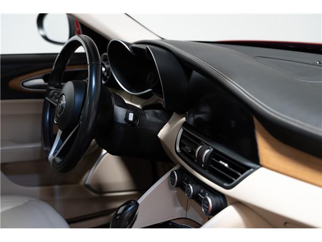 2018 Alfa Romeo Giulia ti (Stk: ARUC940) in Calgary - Image 21 of 29 2018 Alfa Romeo Giulia ti (Stk: ARUC940) in Calgary - Image 21 of 29