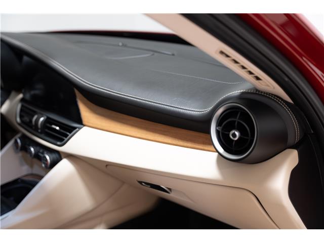 2018 Alfa Romeo Giulia ti (Stk: ARUC940) in Calgary - Image 23 of 29 2018 Alfa Romeo Giulia ti (Stk: ARUC940) in Calgary - Image 23 of 29