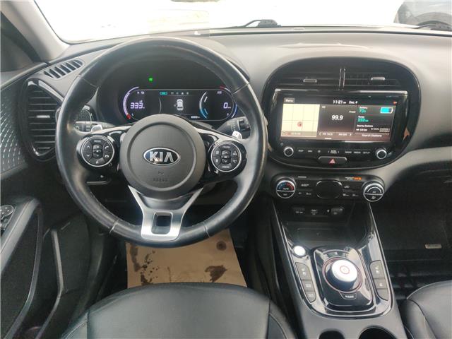 2020 Kia Soul EV EV Limited (Stk: R-20KISWHI5884) in Calgary - Image 12 of 17