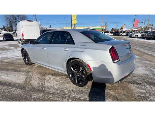 2023 Chrysler 300 Touring-L (Stk: 25634) in Sudbury - Image 2 of 26