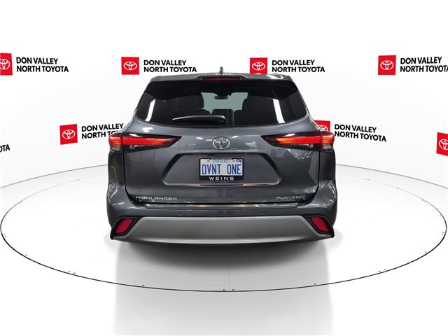 2025 Toyota Highlander Hybrid Limited (Stk: 10114870) in Markham - Image 7 of 36