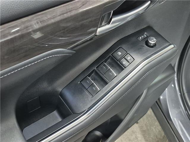 2025 Toyota Highlander Hybrid Limited (Stk: 10114870) in Markham - Image 13 of 36